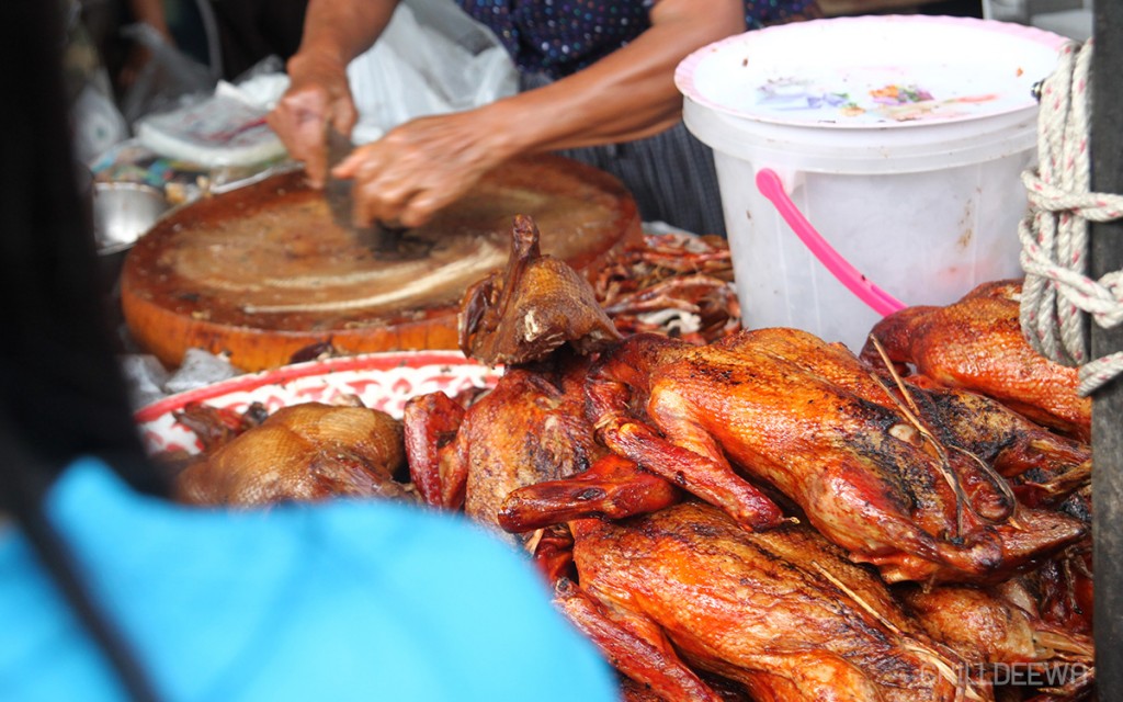 ตลาดสามชุก สุพรรณบุรี